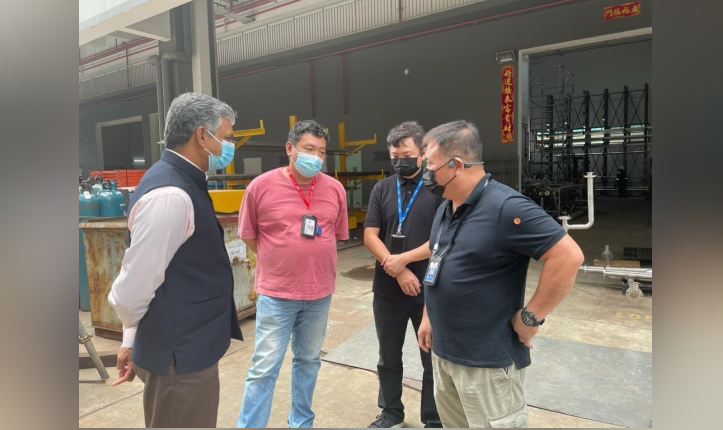  High Commissioner of India, Singapore P. Kumaran visited the site of the fire at 32E Tuas Avenue 11 during which Officials from Singapore Ministry of Manpower briefed him about the incident.